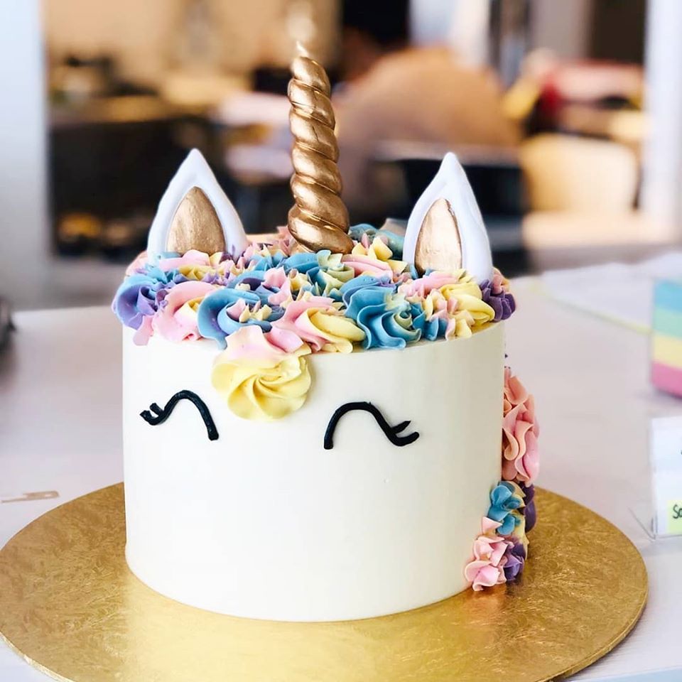LIMITED EDITION: Unicorn Cake (Not available for Next-Day Orders)